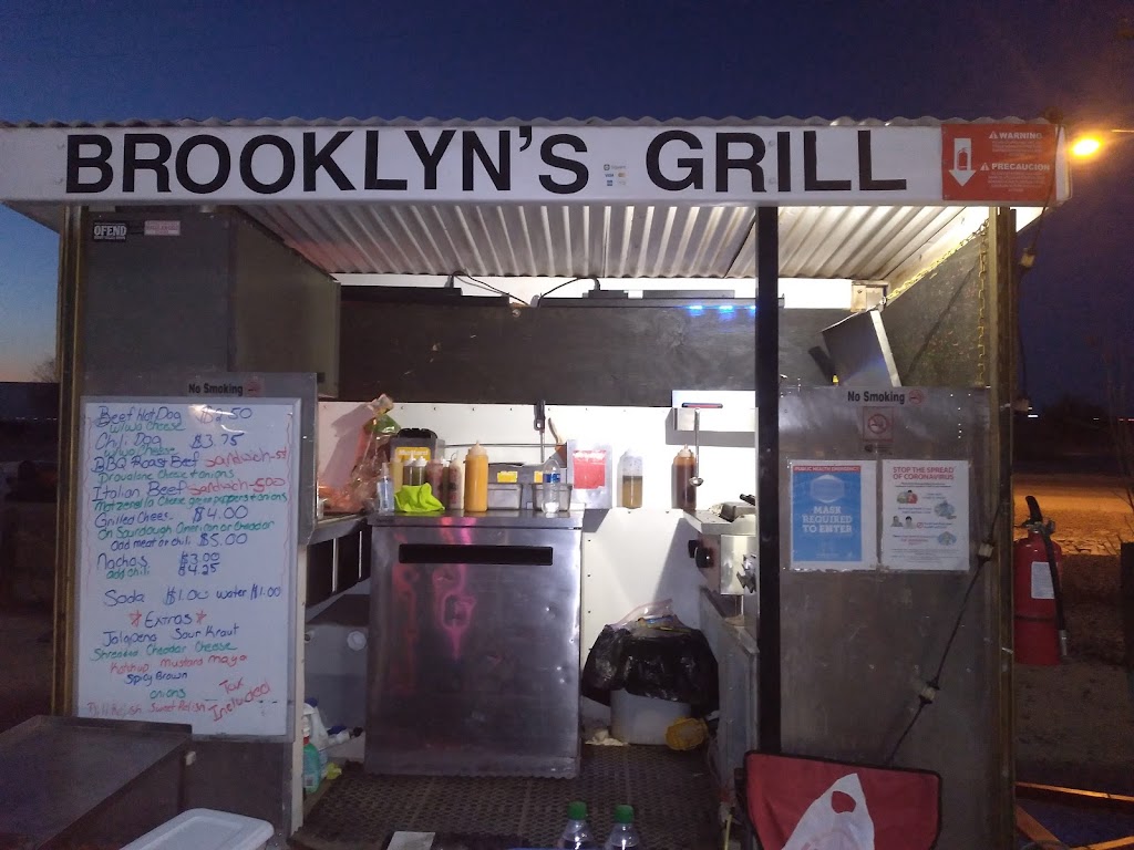 Brooklyns Grill | meal takeaway | parking lot, 11851 W Marana Rd, Marana, AZ 85653, USA | 5205514389 OR +1 520-551-4389