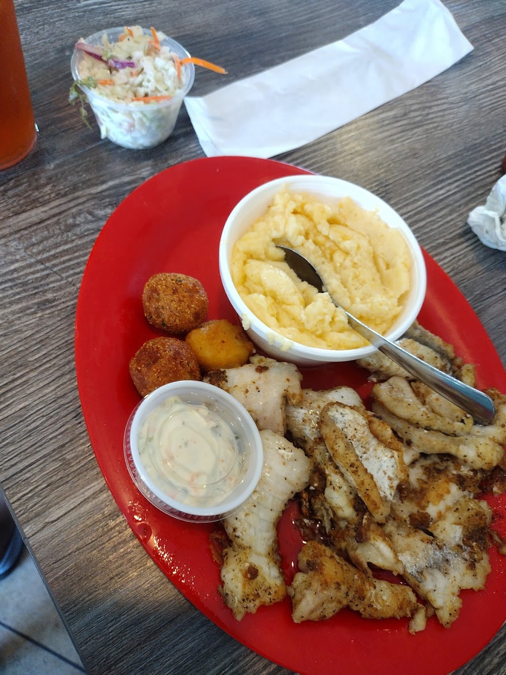 Shrimp Basket Evergreen | restaurant | 64 Liberty Park Pl, Evergreen, AL 36401, USA | 2512163223 OR +1 251-216-3223