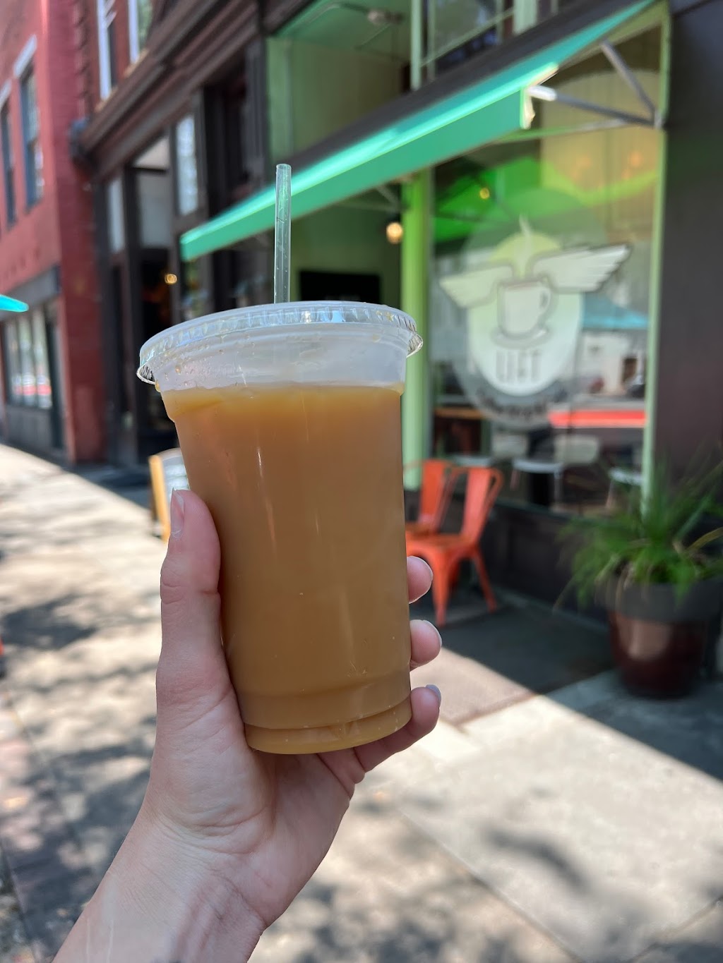 Lift Coffee Shop & Cafe | cafe | 218 W Broad St, Richmond, VA 23220, USA | 8043445438 OR +1 804-344-5438