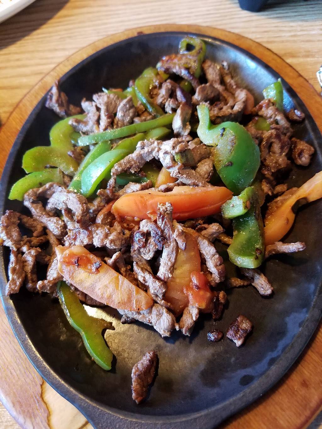 El Tapatio Inc | restaurant | 2300 Camanche Ave, Clinton, IA 52732, USA | 5632423885 OR +1 563-242-3885