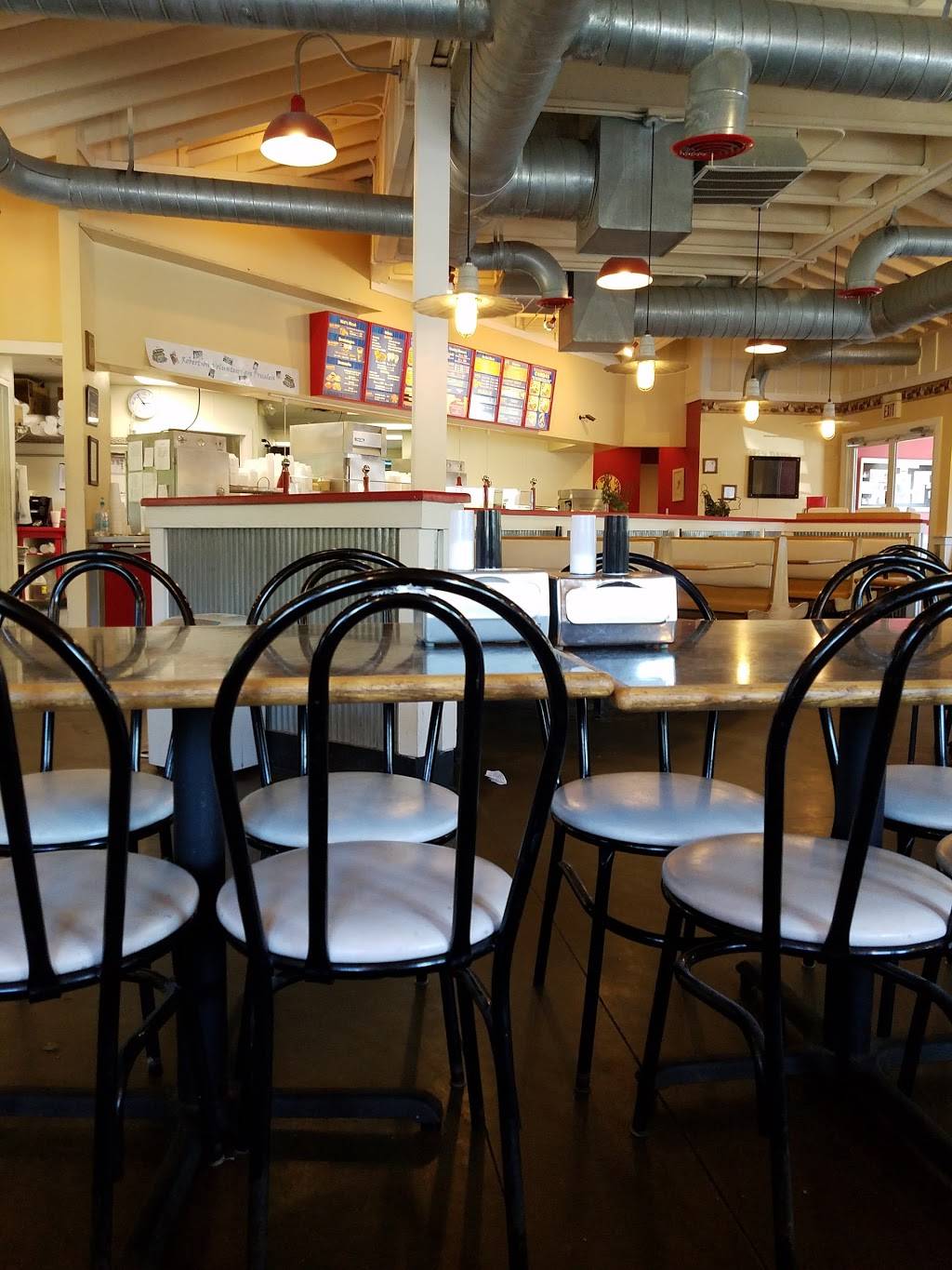 Charlies Chicken | restaurant | 4747 S 33rd W Ave, Tulsa, OK 74107, USA | 9184471115 OR +1 918-447-1115