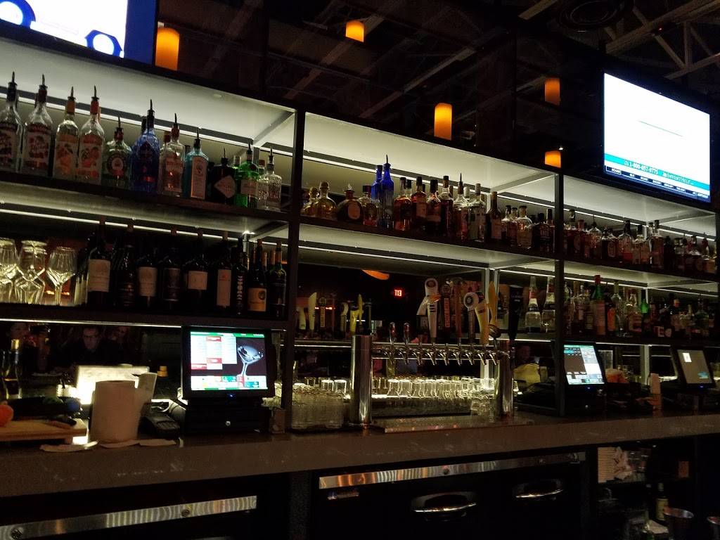 Wilson Hardware | night club | 2915 Wilson Blvd, Arlington, VA 22201, USA | 7035274200 OR +1 703-527-4200