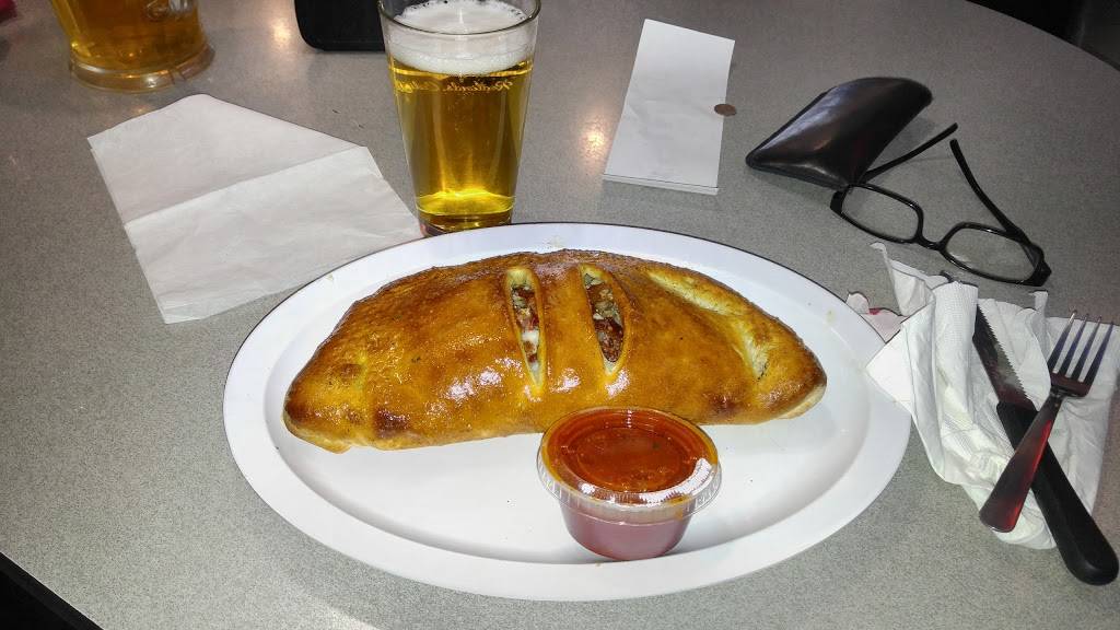 Capones Pizza | restaurant | 7201 Arlington Ave, Riverside, CA 92503, USA | 9516893520 OR +1 951-689-3520