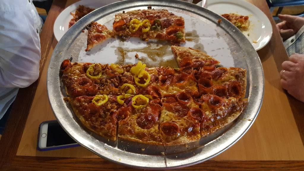 Mikeys Pizza | restaurant | 406 W Harding Rd, Springfield, OH 45504, USA | 9373981700 OR +1 937-398-1700