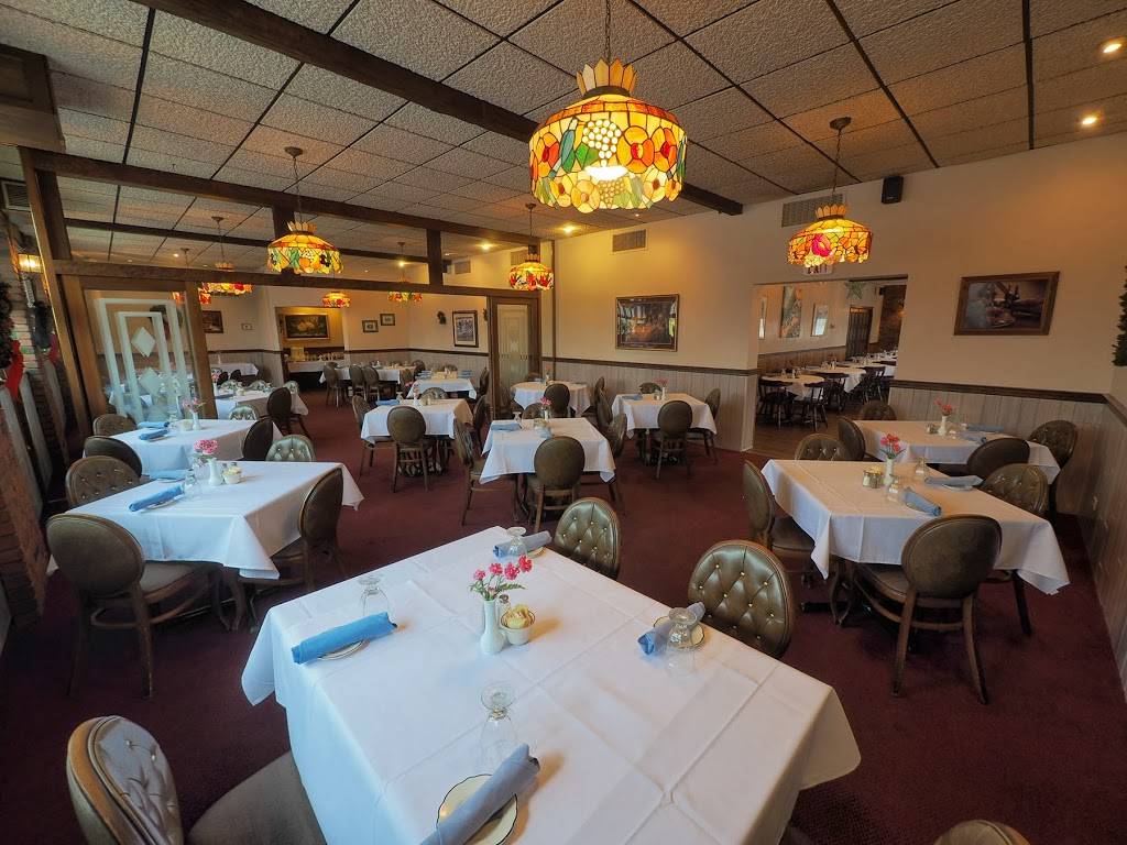 Blue Goose Restaurant | restaurant | 326 Ferry Blvd, Stratford, CT 06615, USA | 2033759130 OR +1 203-375-9130