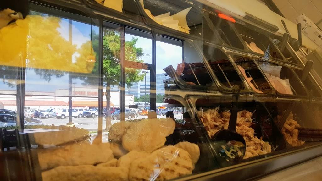 Subway Restaurants | restaurant | 5475 W Loop S #200, Houston, TX 77081, USA | 7136678220 OR +1 713-667-8220