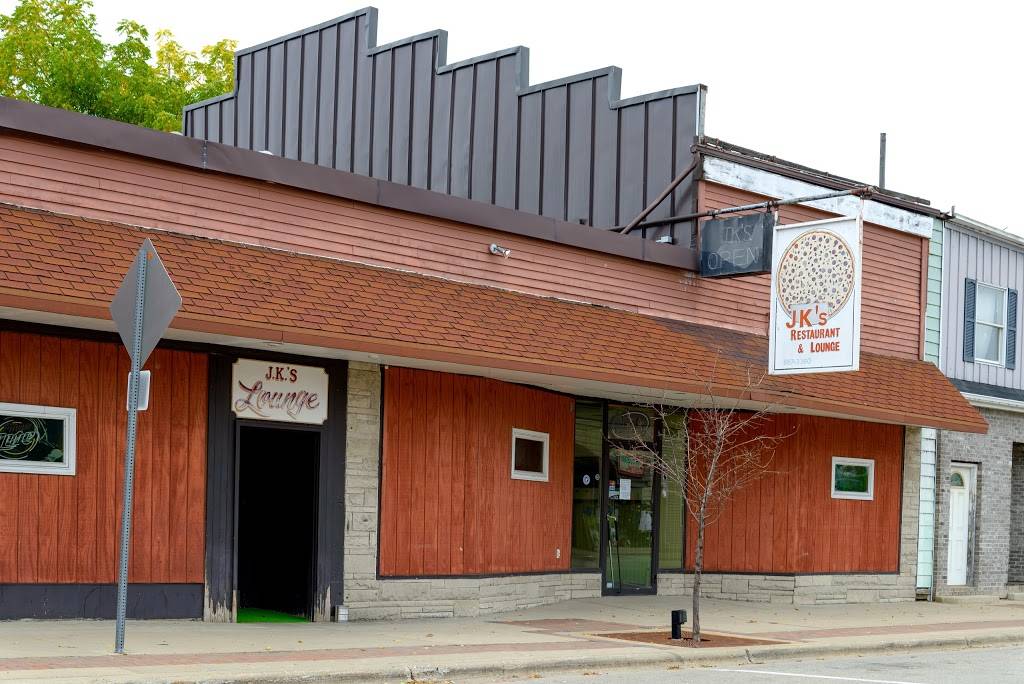 J Ks Lounge & Restaurant | restaurant | 128 E Main St, Weyauwega, WI 54983, USA | 9208673360 OR +1 920-867-3360
