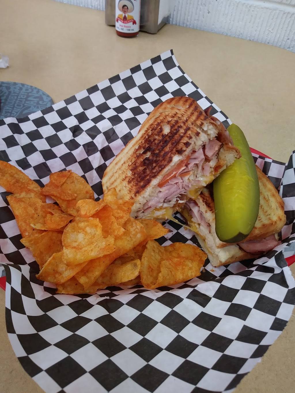 Lunch Break | meal takeaway | 3702 E Roeser Rd, Phoenix, AZ 85040, USA | 6024371090 OR +1 602-437-1090