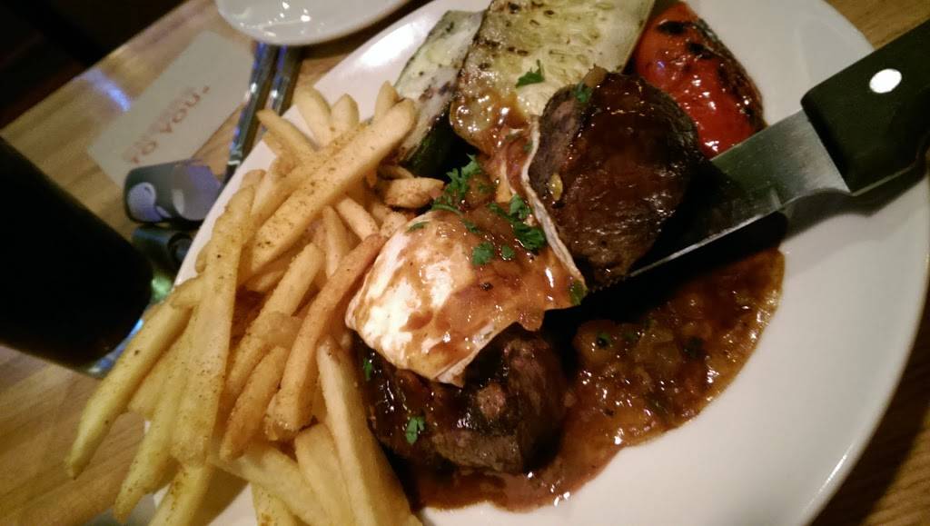 Applebees Grill + Bar | restaurant | 2800 N. Main Street, Main Place Mall Suite 868, Santa Ana, CA 92705, USA | 6572126701 OR +1 657-212-6701