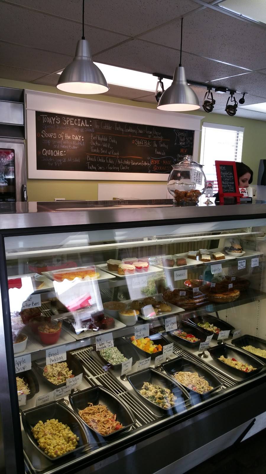 Little Lois Cafe | restaurant | 576 Patterson St NW, Salem, OR 97304, USA | 5033628422 OR +1 503-362-8422