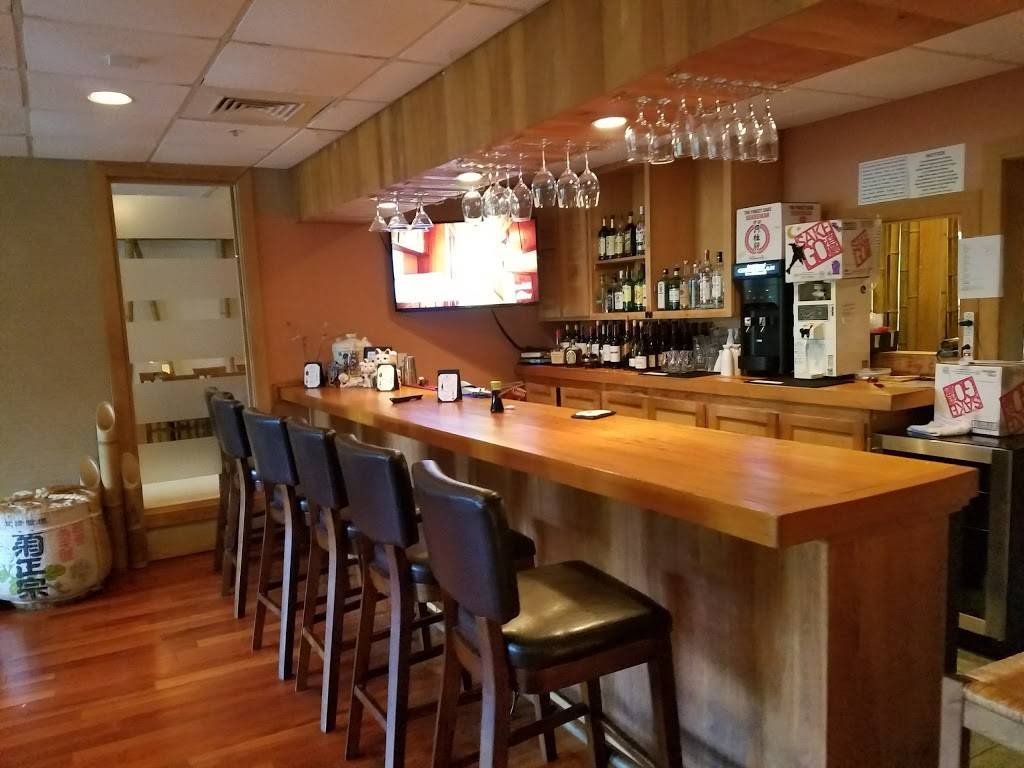 Hinoki Japanese Restaurant | restaurant | 37 New Orleans Rd, Hilton Head Island, SC 29928, USA | 8437859800 OR +1 843-785-9800