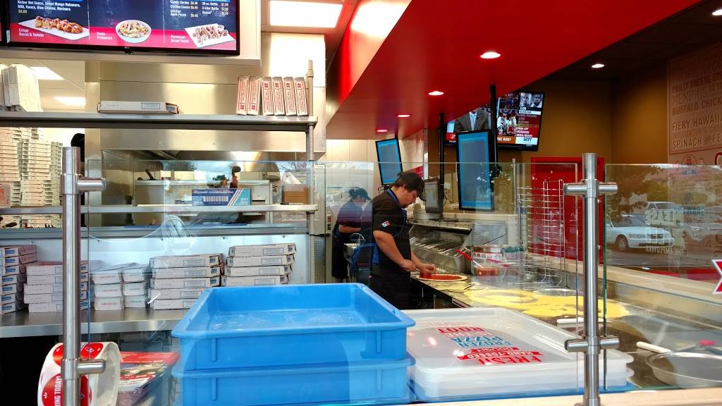 Dominos Pizza | meal delivery | 2270 Main St NW, Los Lunas, NM 87031, USA | 5058653030 OR +1 505-865-3030