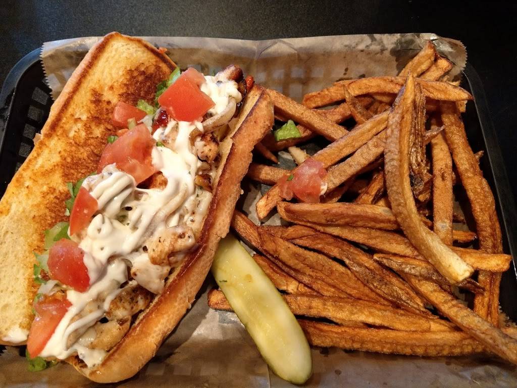 Broad Axe | restaurant | 28 W Franklin St, Hagerstown, MD 21740, USA | 3017338454 OR +1 301-733-8454