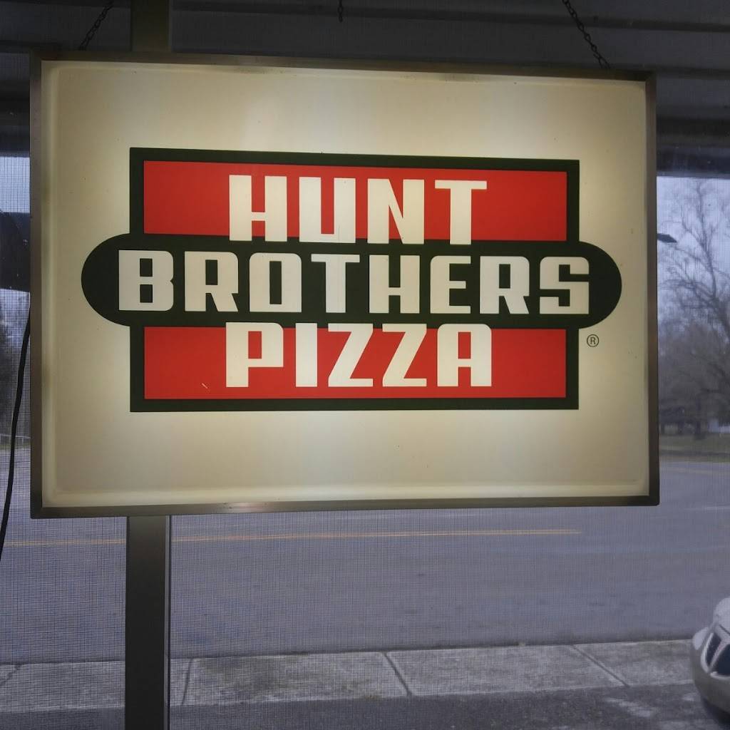 Karens Center Store | restaurant | 180 Main St, Center, KY 42214, USA | 2705651800 OR +1 270-565-1800