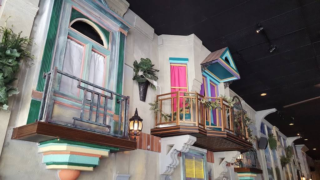 J. Gumbos | restaurant | 665 Wabash Ave, Terre Haute, IN 47807, USA | 8129172010 OR +1 812-917-2010