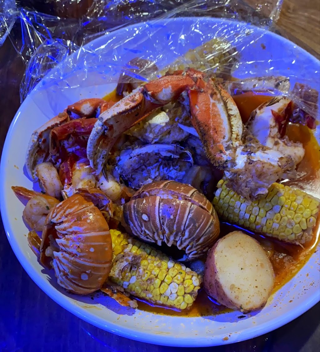 Labios Kitchen & Lounge | restaurant | 1848 Harrison St, Hollywood, FL 33020, USA | 9545891475 OR +1 954-589-1475