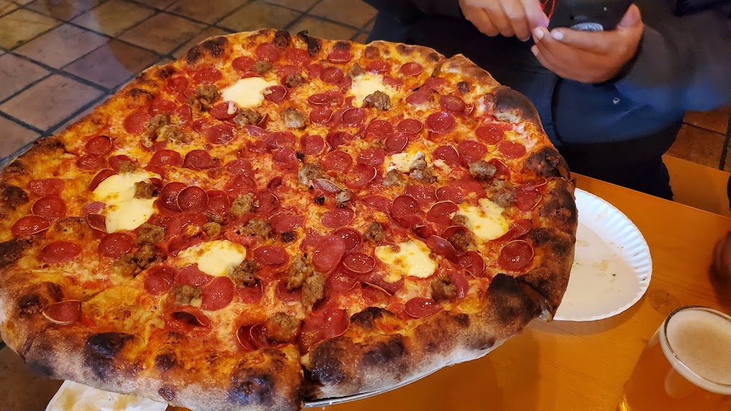 RIIPizzeria | restaurant | 19171 Magnolia St, Huntington Beach, CA 92646, USA | 7146607447 OR +1 714-660-7447