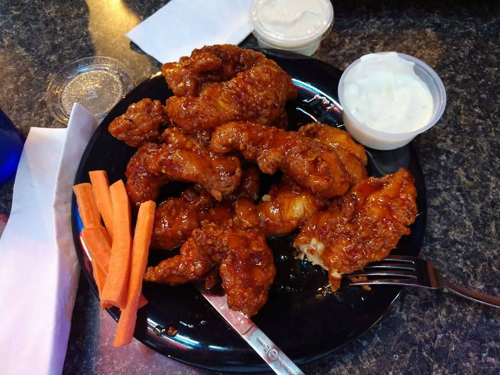 Heros Sports Grill | restaurant | 41 Washington St, Bangor, ME 04401, USA | 2079743033 OR +1 207-974-3033