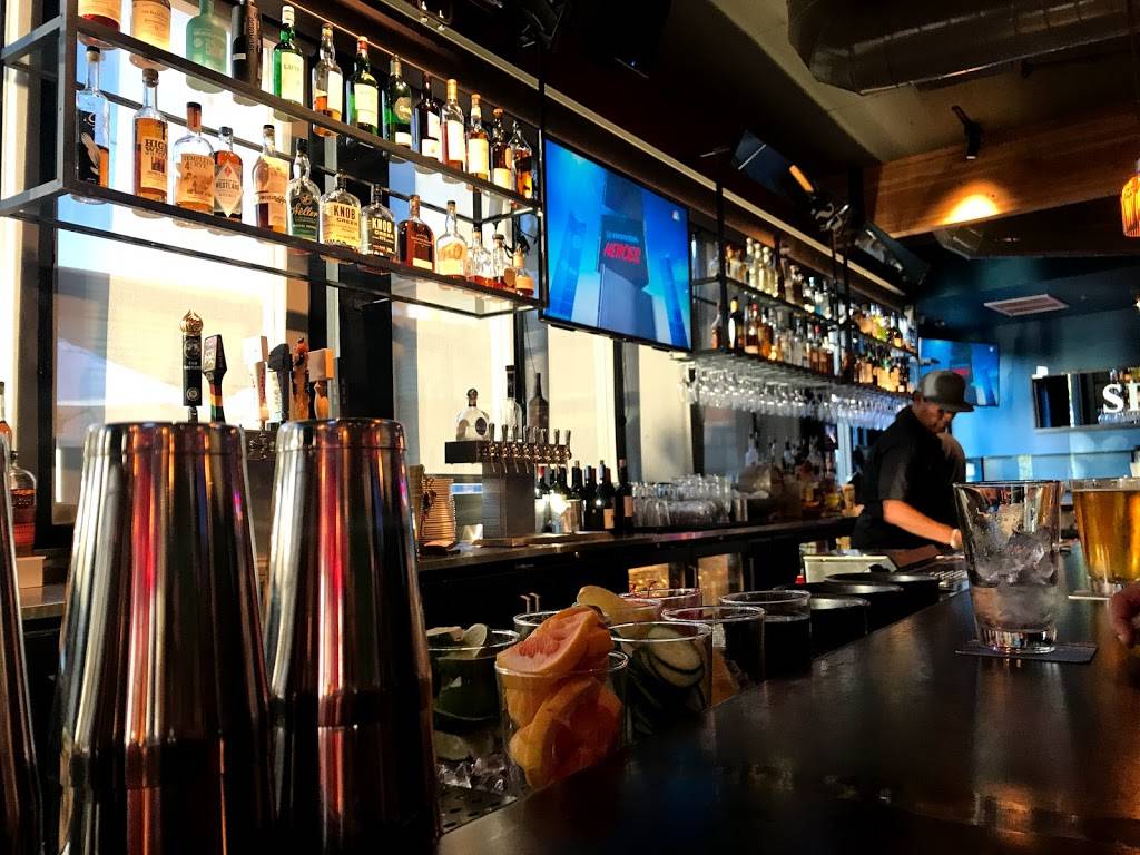 Moseley’s Sports Bar | restaurant | 55 Tamal Vista Blvd, Corte Madera, CA 94925, USA | 4157047437 OR +1 415-704-7437