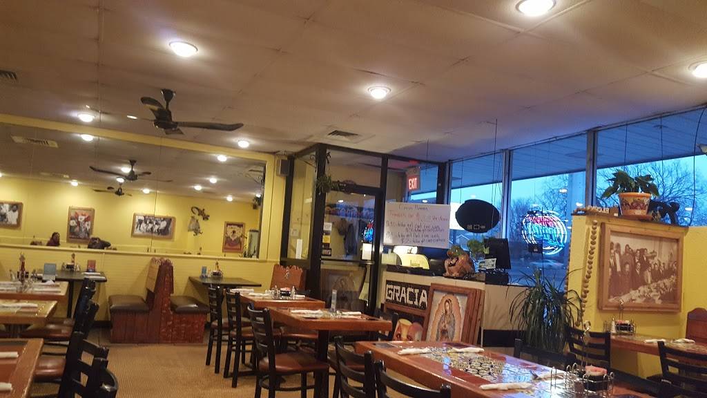 Casa Ramos | restaurant | 837 SW Fairlawn Rd, Topeka, KS 66606, USA | 7852156210 OR +1 785-215-6210