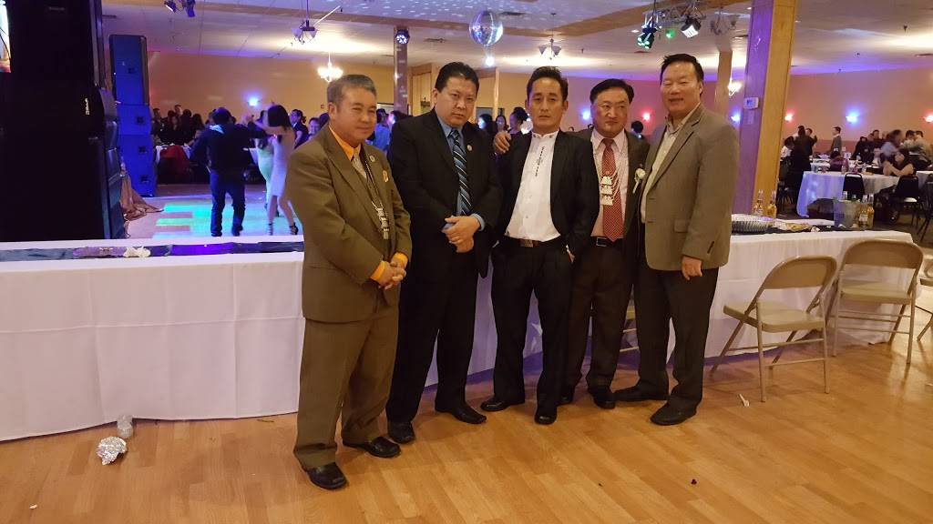 Buasavanh | restaurant | 7324 Lakeland Ave N, Brooklyn Park, MN 55428, USA | 7633151966 OR +1 763-315-1966