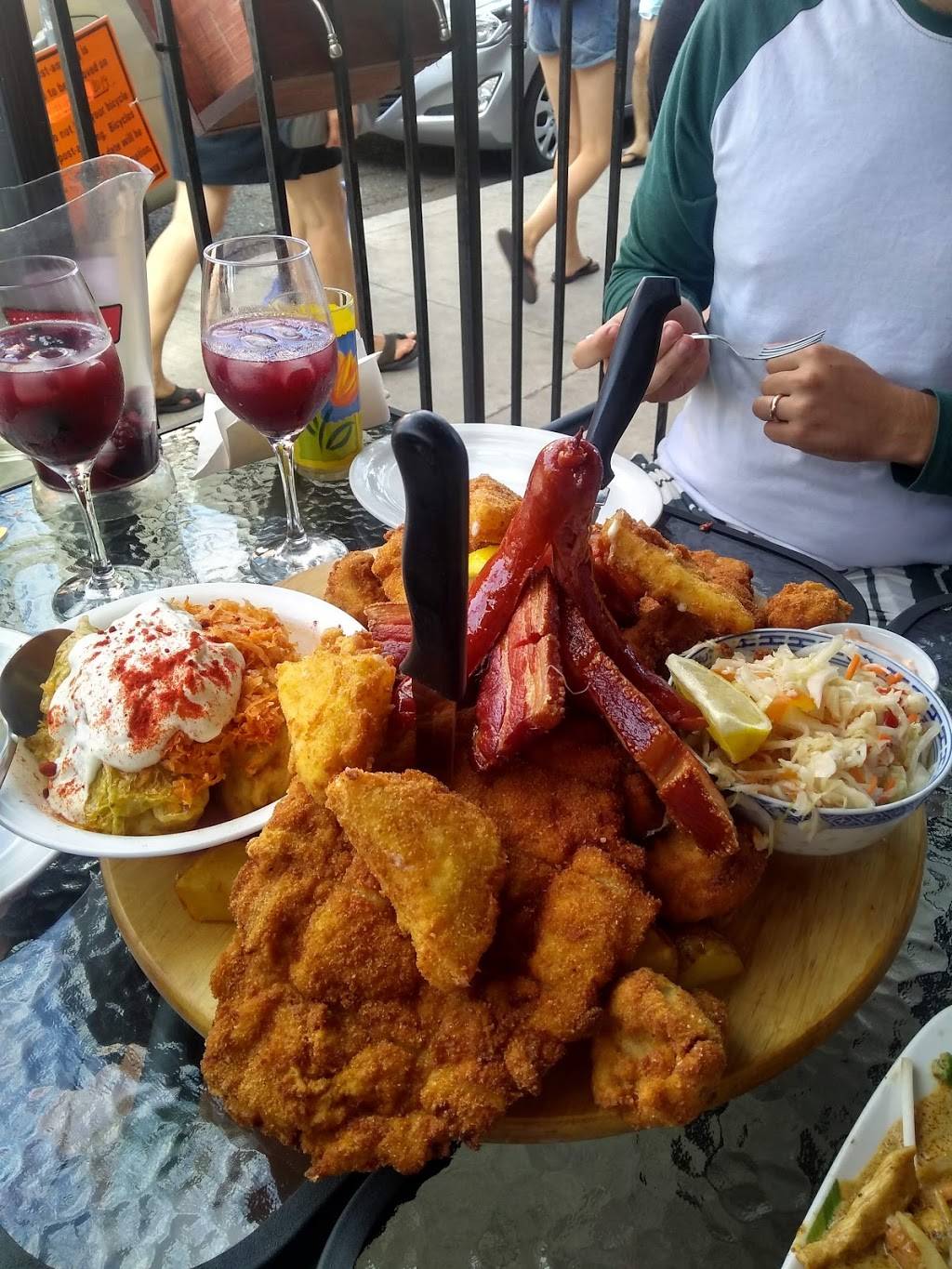 Hungary Thai | restaurant | 196 Augusta Ave, Toronto, ON M5T 2L6, Canada | 4165956405 OR +1 416-595-6405