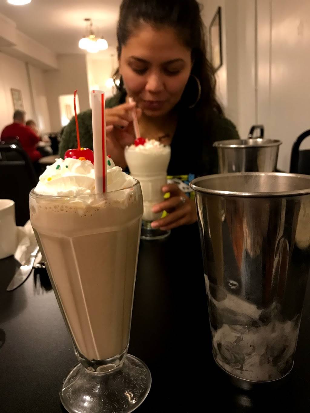 Sugar Bowl | restaurant | 47 Lincoln Way E, Massillon, OH 44646, USA | 3308800986 OR +1 330-880-0986