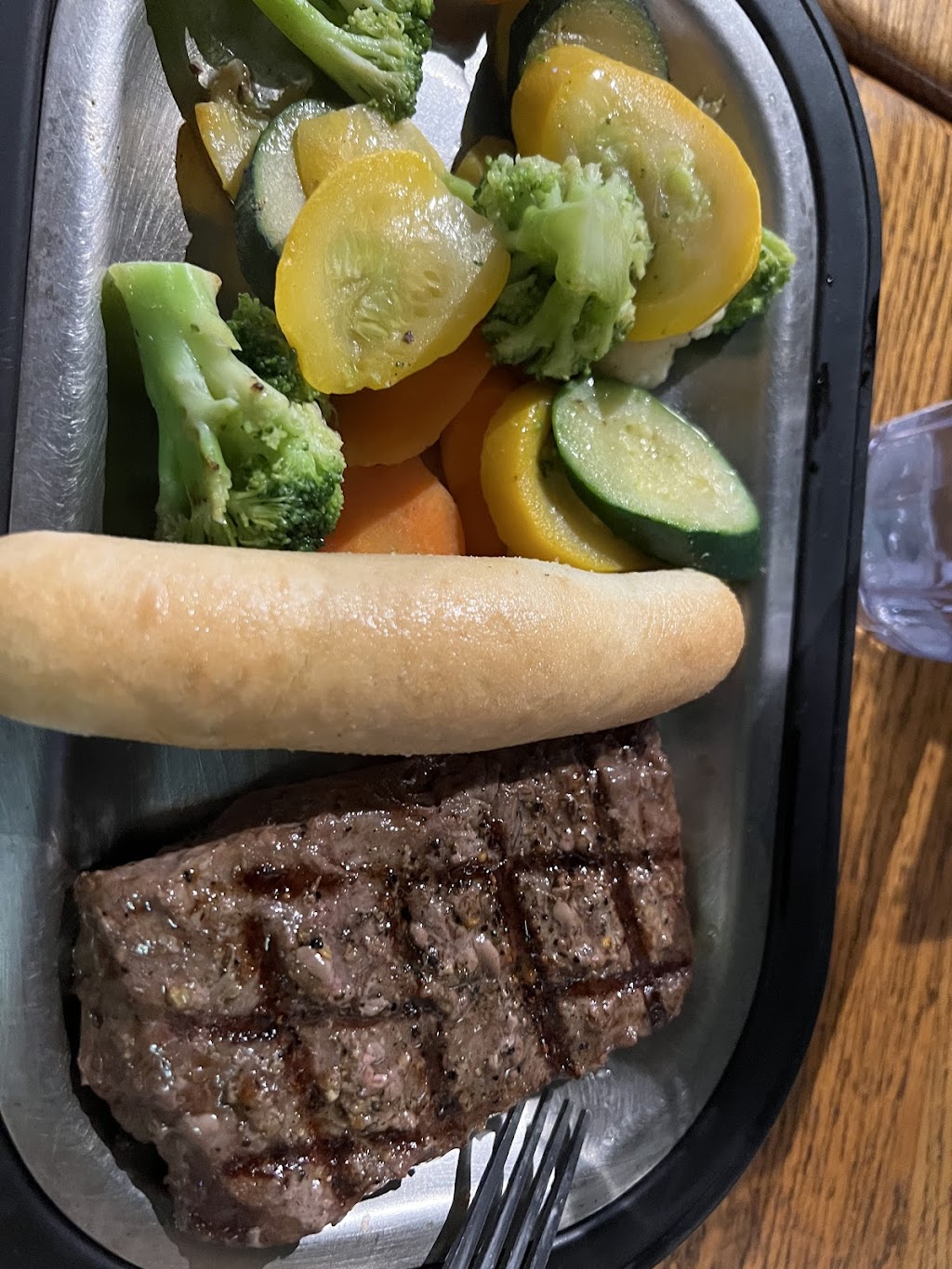 Branding Iron Steakhouse | restaurant | 19079 US-85, Belle Fourche, SD 57717, USA | 6058922503 OR +1 605-892-2503