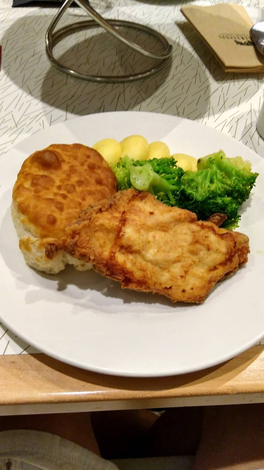 Smoke ‘N Fire | restaurant | 11177 E Michigan Ave, Battle Creek, MI 49014, USA | 8773528777 OR +1 877-352-8777