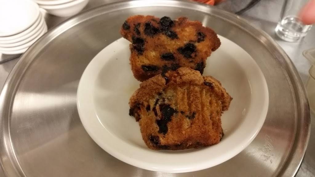 Frickers Neighborhood Grill | restaurant | 250 Dubuque St, Manchester, NH 03102, USA | 6032065749 OR +1 603-206-5749