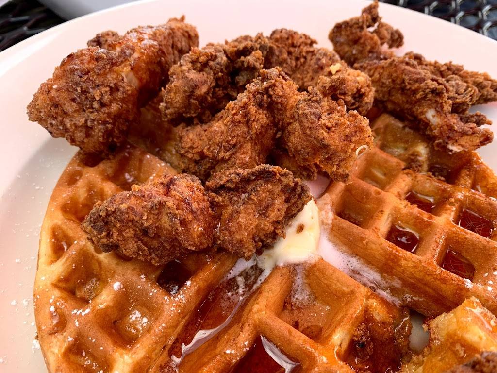 Hangar 12 Restaurant | restaurant | 265 Fruit St, Mansfield, MA 02048, USA | 7742844782 OR +1 774-284-4782