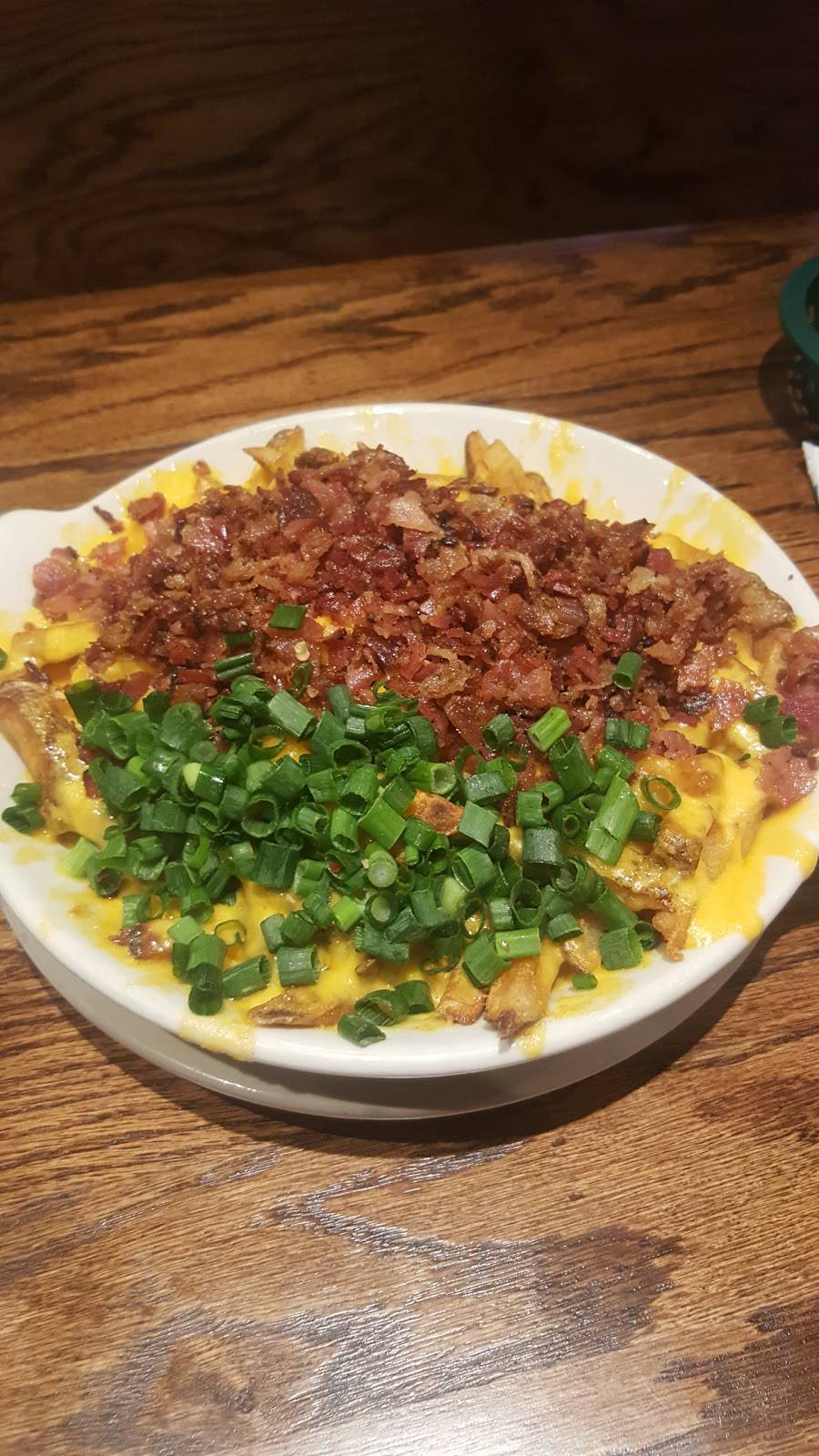 Snuffers Restaurant & Bar | restaurant | 4717 Colleyville Blvd, Colleyville, TX 76034, USA | 6823253625 OR +1 682-325-3625