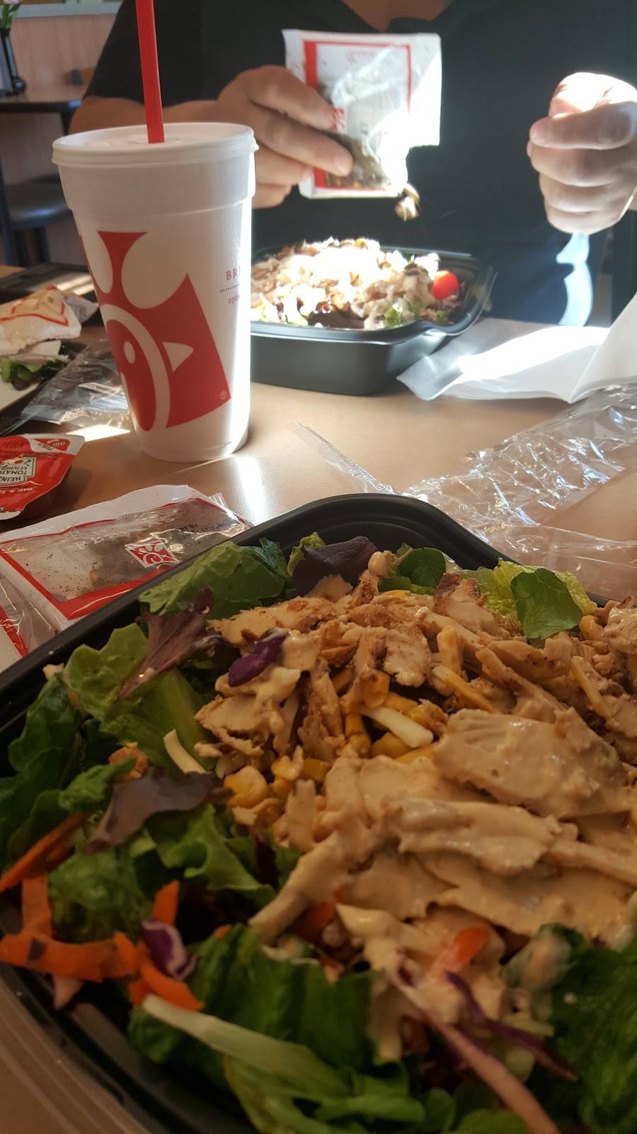 Chick-fil-A | restaurant | 4105 N 44th St, Phoenix, AZ 85018, USA | 6028404566 OR +1 602-840-4566