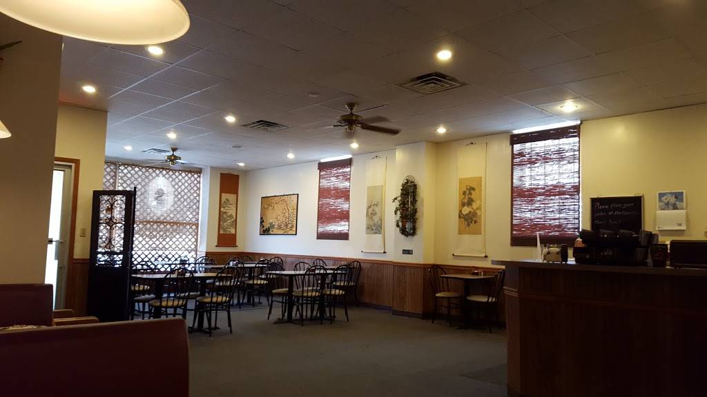 Golden Dragon Chinese Restaurant | restaurant | 111 W Monroe St, Bloomington, IL 61701, USA | 3098219797 OR +1 309-821-9797