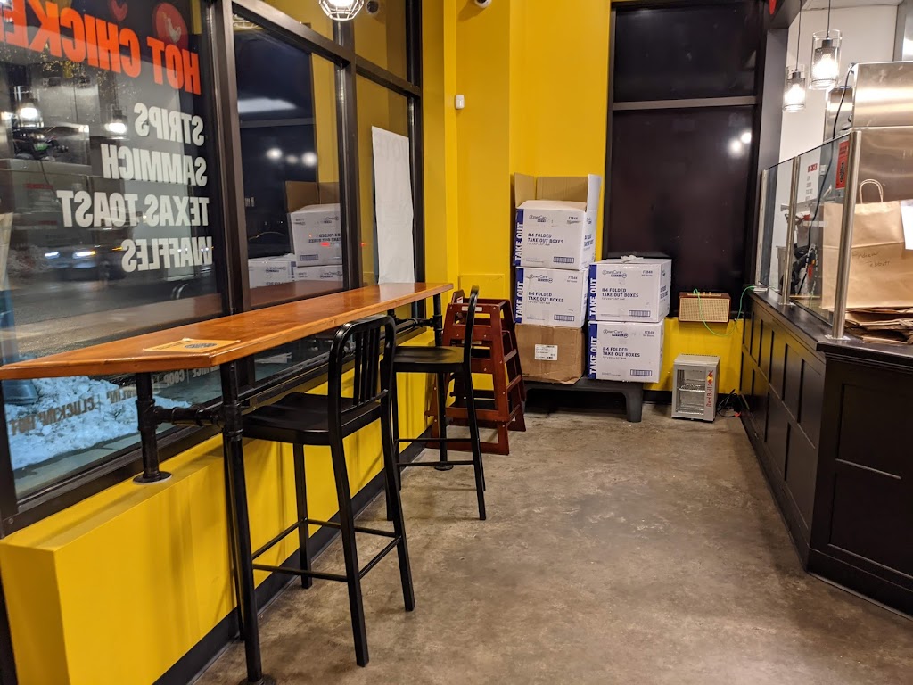 Nashville Coop | restaurant | 300 Snelling Ave S, St Paul, MN 55105, USA | 6513306737 OR +1 651-330-6737