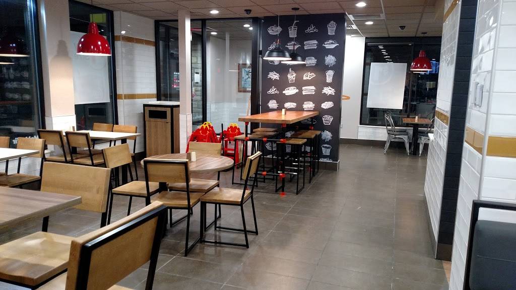 McDonalds | cafe | 401 N Main St, Jamestown, TN 38556, USA | 9318791770 OR +1 931-879-1770