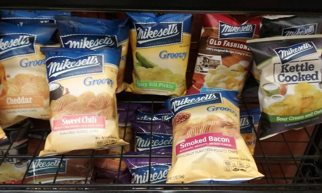 Caseys | restaurant | 1501 N Michigan Ave, Marshall, IL 62441, USA | 2178262915 OR +1 217-826-2915