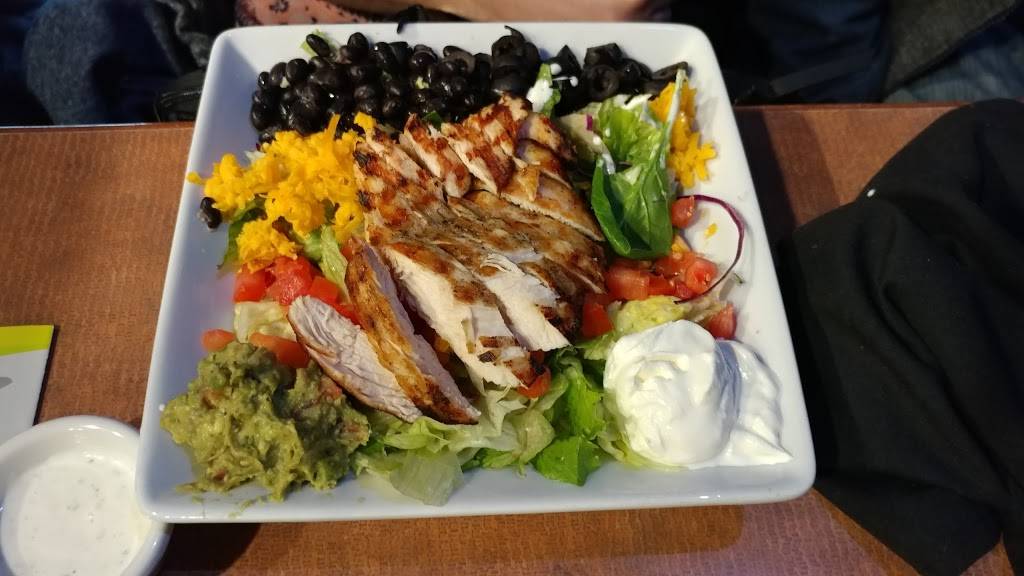 Bostons Restaurant & Sports Bar | restaurant | 13070 City Station Dr, Jacksonville, FL 32218, USA | 9047517499 OR +1 904-751-7499