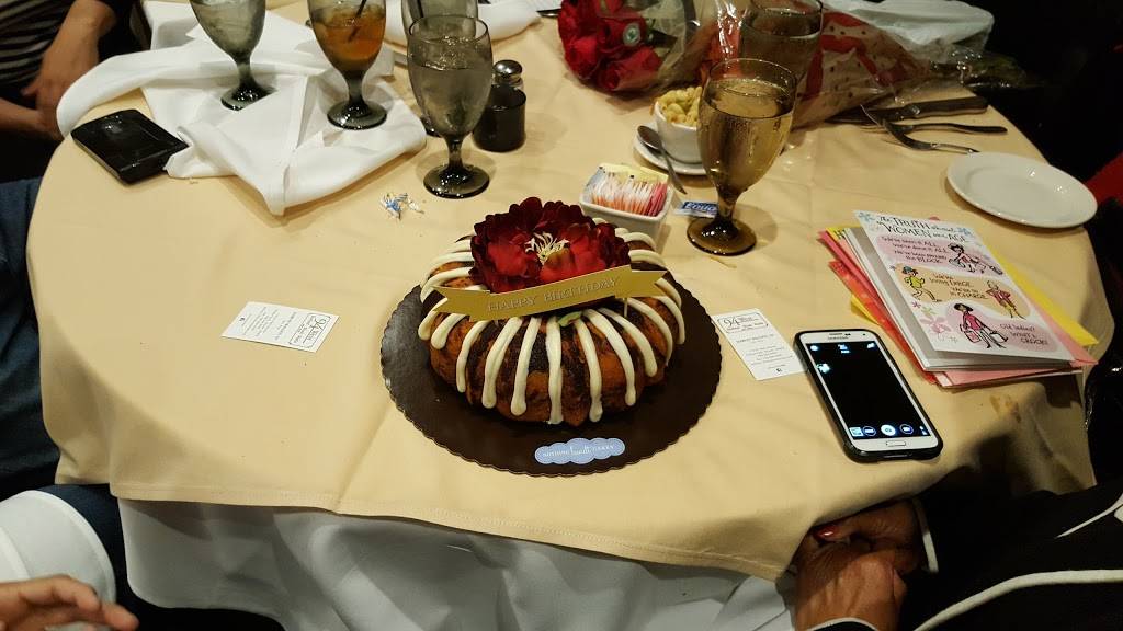 94 West | restaurant | 15410 94th Ave, Orland Park, IL 60462, USA | 7083649494 OR +1 708-364-9494