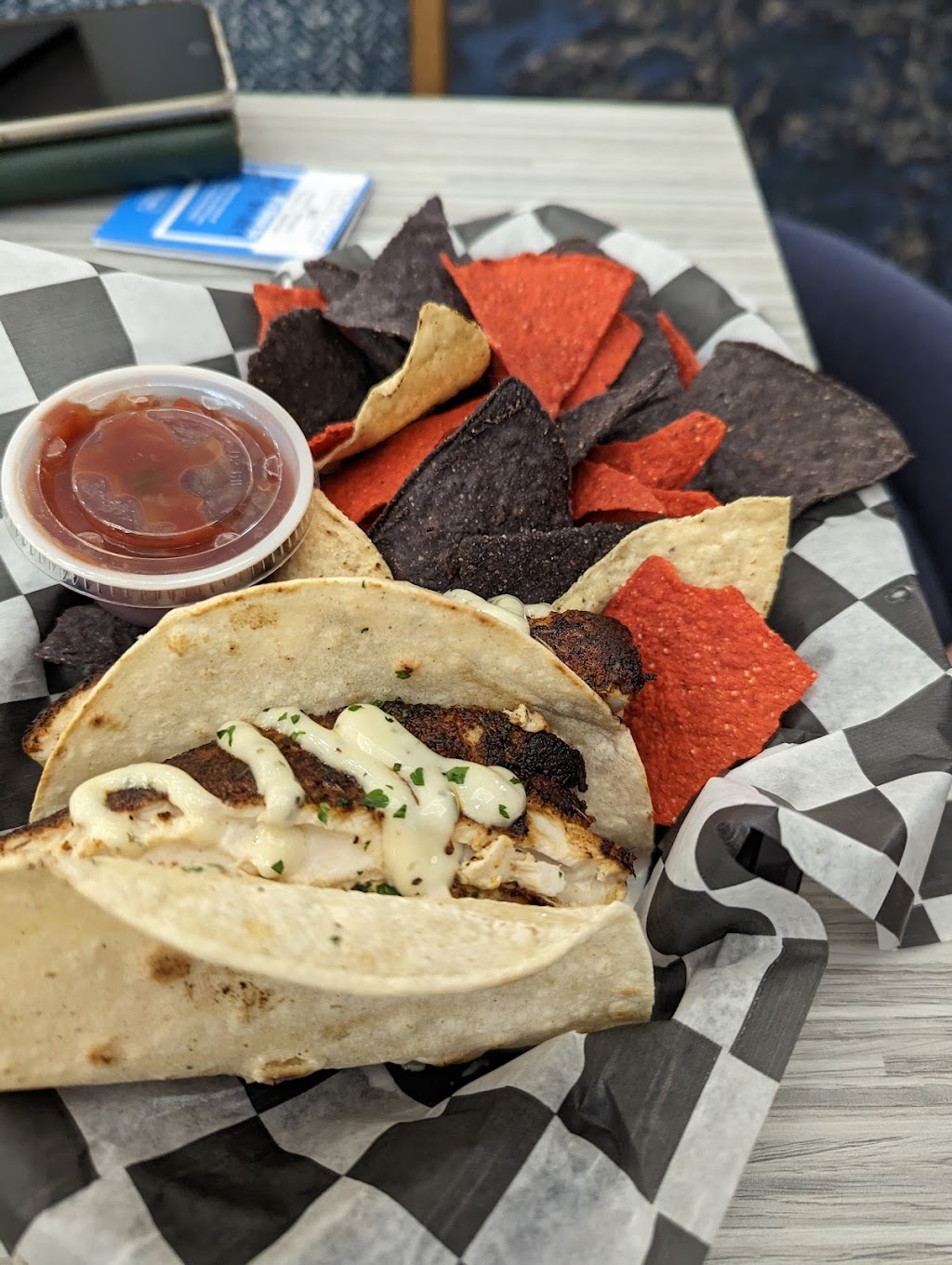 Coconut Charlies Pool Bar & Grill | restaurant | 520 N Ocean Blvd, Myrtle Beach, SC 29577, USA | 8438484700 OR +1 843-848-4700