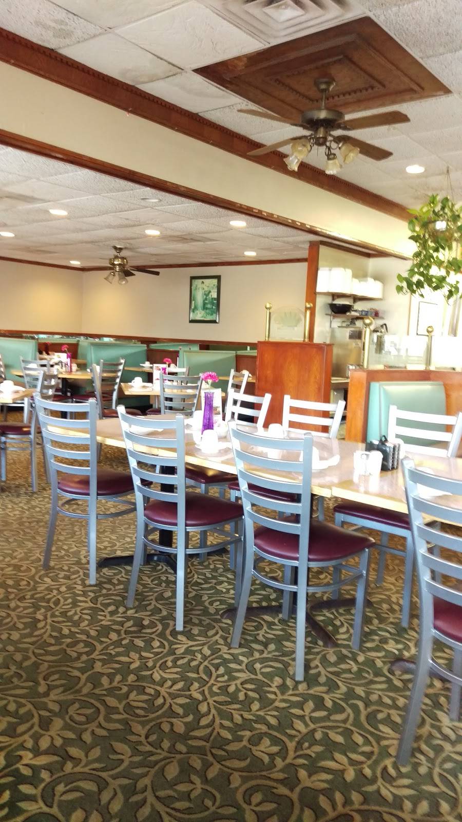 Sherwood Oaks | restaurant | 1571 N Division St, Morris, IL 60450, USA | 8159410427 OR +1 815-941-0427