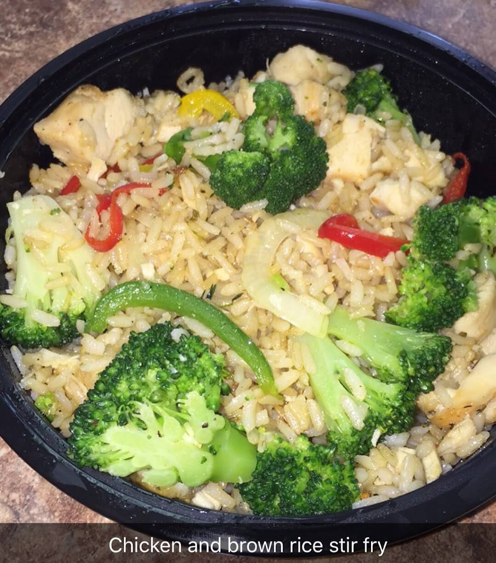 Lovelys On The Go | restaurant | 1806 NW 183rd St, Miami Gardens, FL 33056, USA | 3056217977 OR +1 305-621-7977