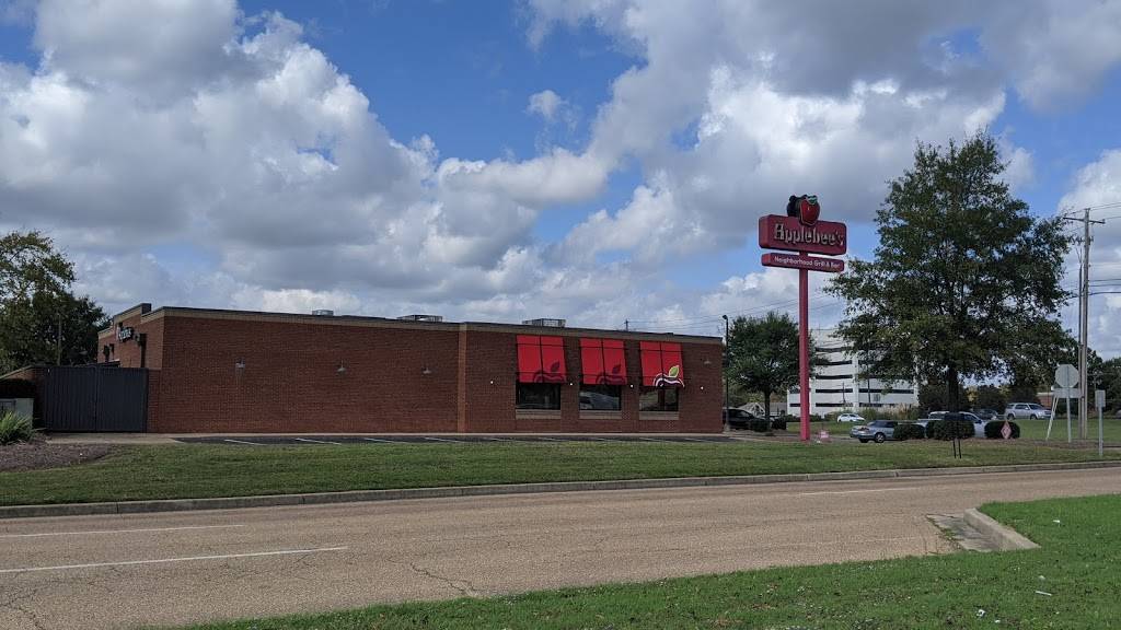 Applebees Grill + Bar | restaurant | 2389 Lakeland Dr, Flowood, MS 39232, USA | 6019394060 OR +1 601-939-4060