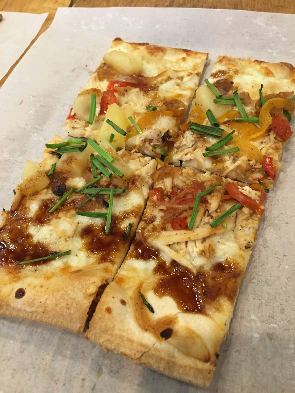 Jules Thin Crust | restaurant | 5804 College Ave, Oakland, CA 94618, USA | 5105971859 OR +1 510-597-1859