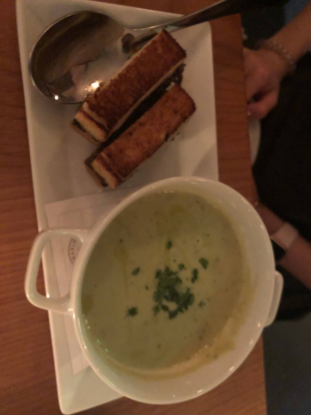 Cow Marlowe | restaurant | 3154 Fillmore St, San Francisco, CA 94123, USA | 4155085898 OR +1 415-508-5898