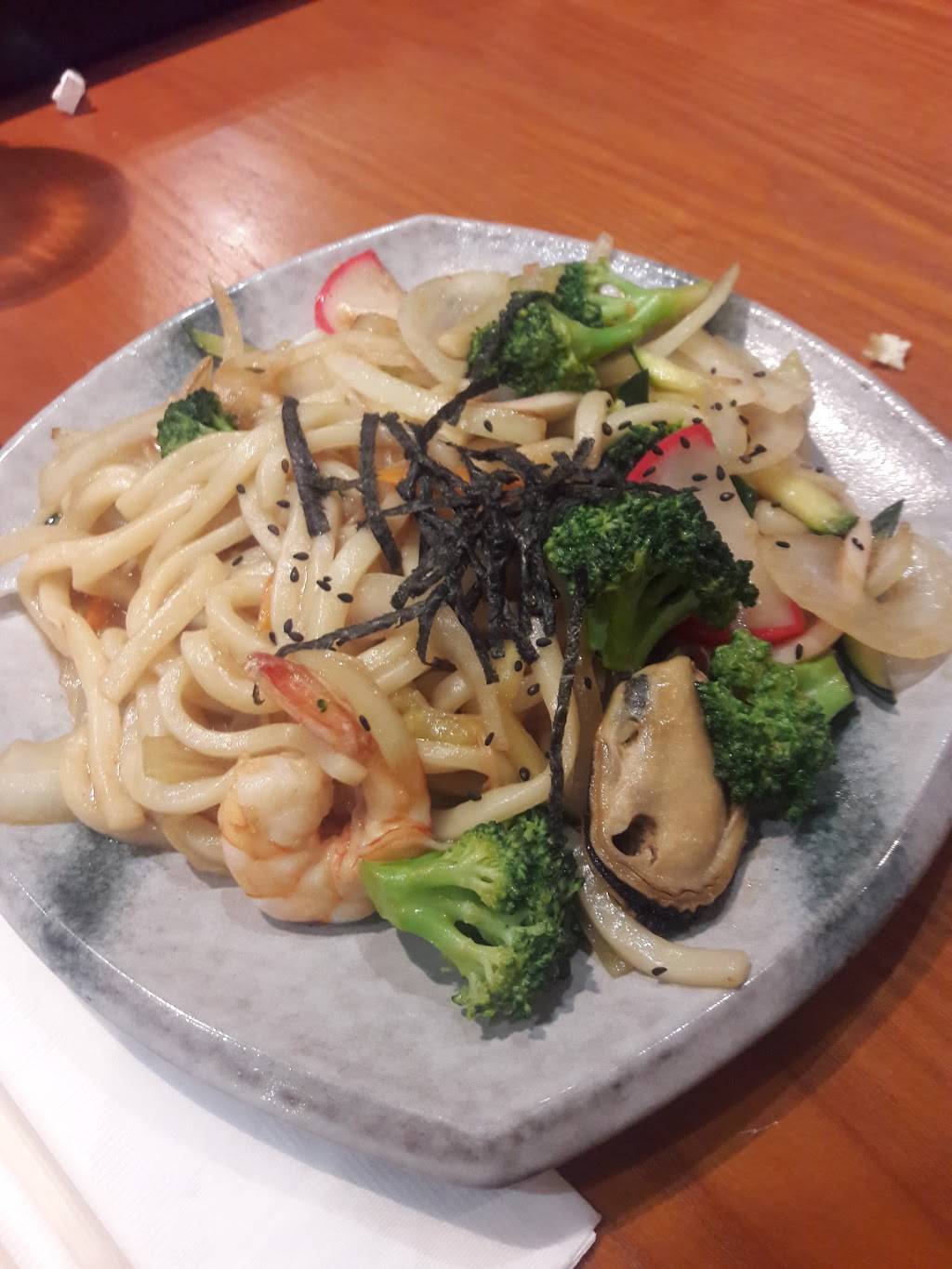 Hana Japanese Restaurant | restaurant | 340 E Travis Blvd, Fairfield, CA 94533, USA | 7074265100 OR +1 707-426-5100