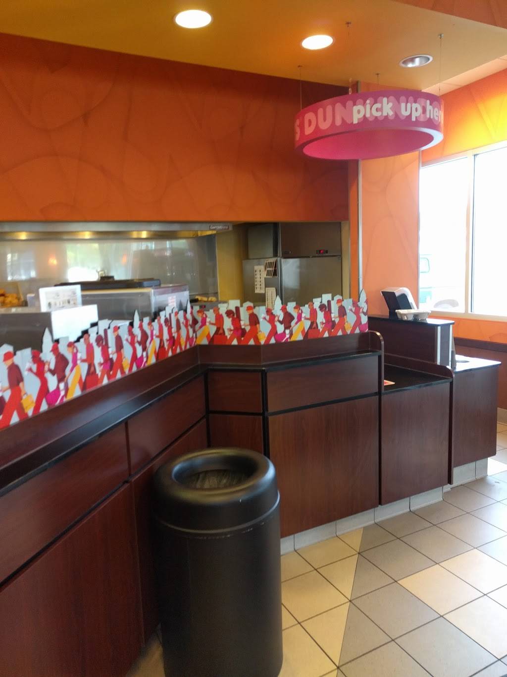 Dunkin | bakery | 4812 Mahoning Ave, Austintown, OH 44515, USA | 3307995900 OR +1 330-799-5900