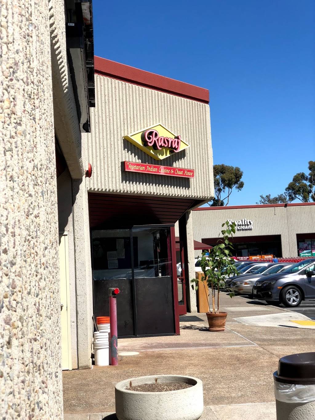 Rasraj | restaurant | 9252 Miramar Rd, San Diego, CA 92126, USA | 8586896919 OR +1 858-689-6919