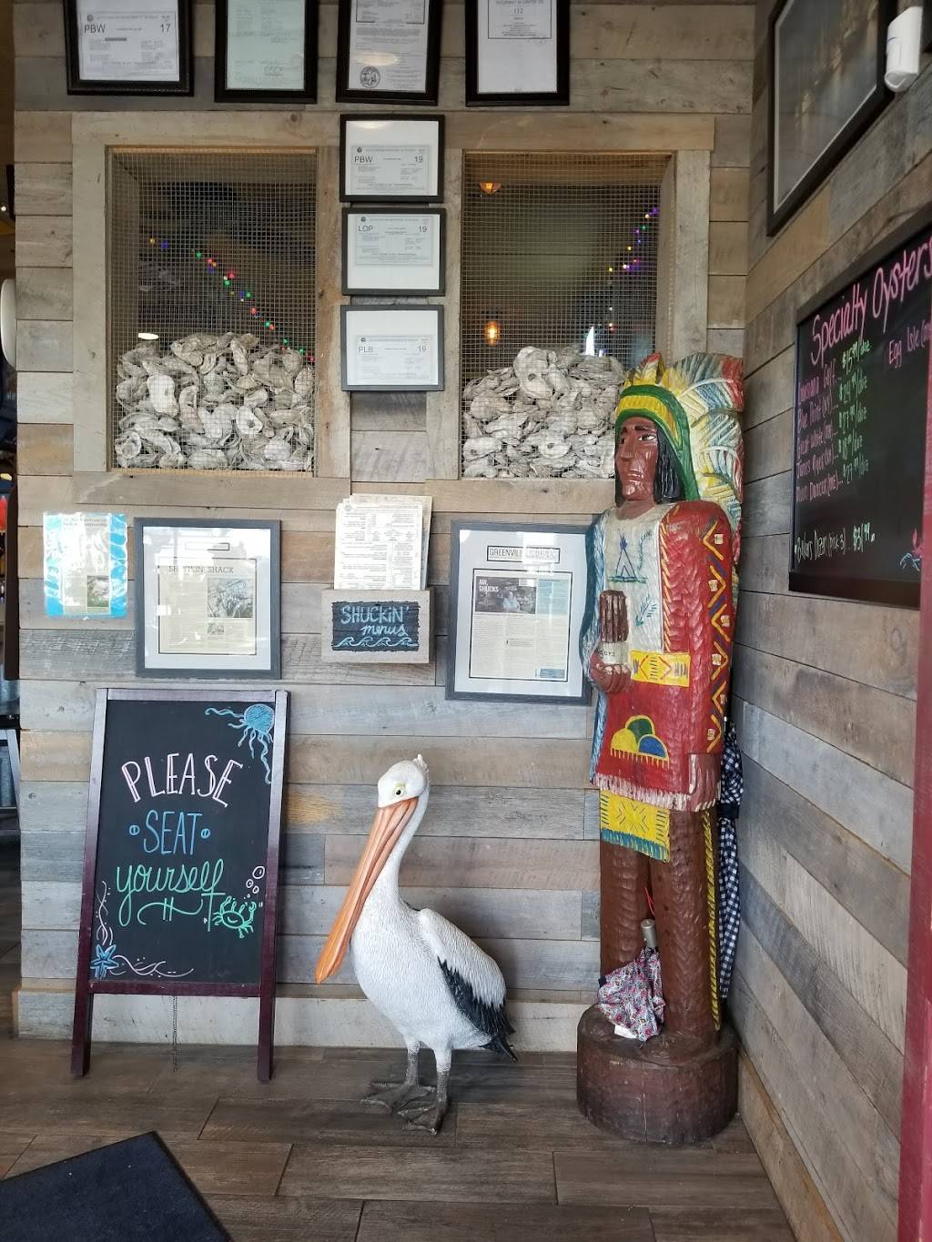 Shuckin Shack Oyster Bar | restaurant | 3620 Pelham Rd #4, Greenville, SC 29615, USA | 8643358975 OR +1 864-335-8975