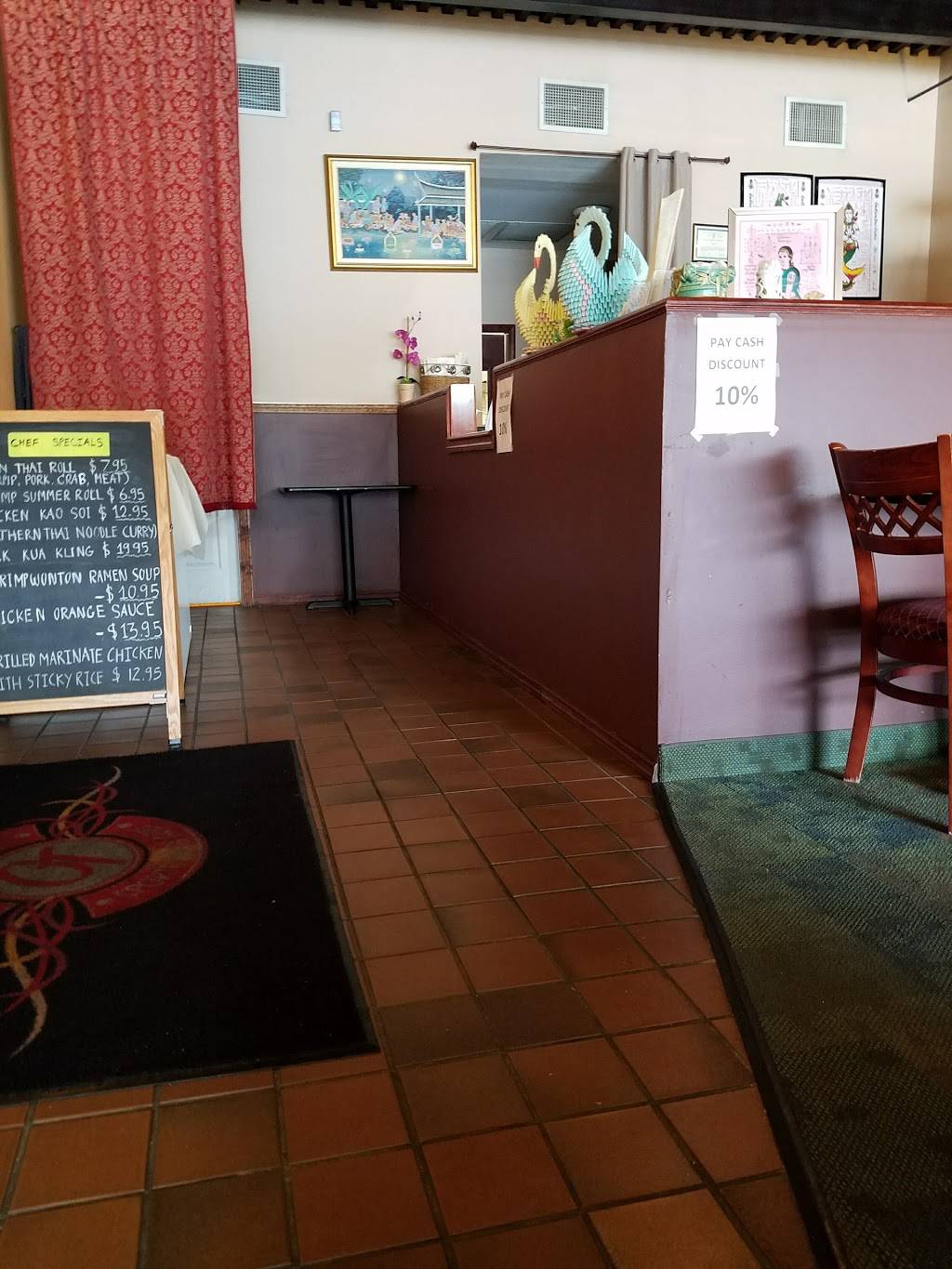 Raan Thai | restaurant | 203 Terry Rd, Smithtown, NY 11787, USA | 6316565887 OR +1 631-656-5887